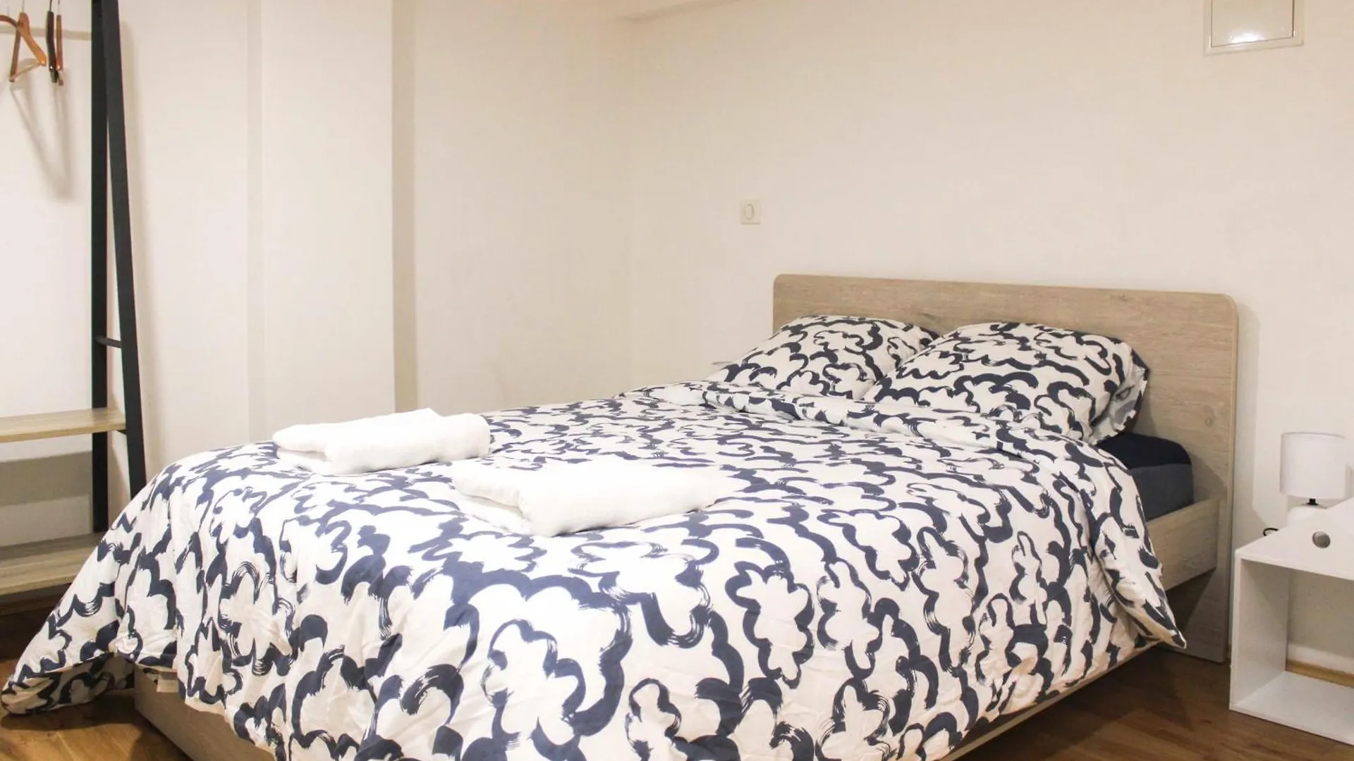 Bright Apartment - Near Garden Paris