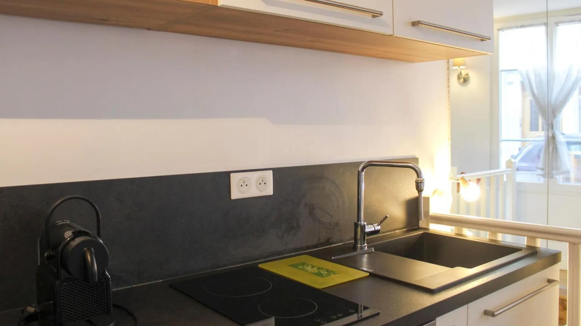 Bright Apartment - Near Garden Paris