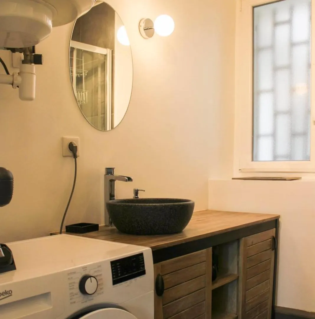 Bright Apartment - Near Garden Paris 0*,  France